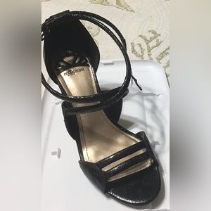 Black heels. Size 8. 3 1/2” heels. Worn once. Great with pants, jeans or dress.